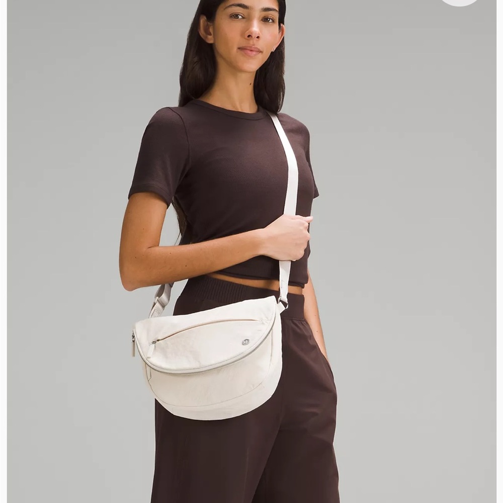 All Night Festival Bag 5L in BLACK